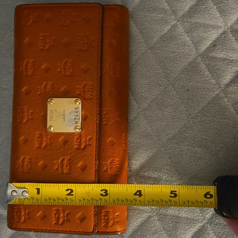 MCM Long Wallet - Picture 11 of 11